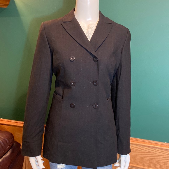 Vintage Greta Garbo Collection Double Breasted Pin Stripe Jacket. Made in Italy. - Picture 3 of 13